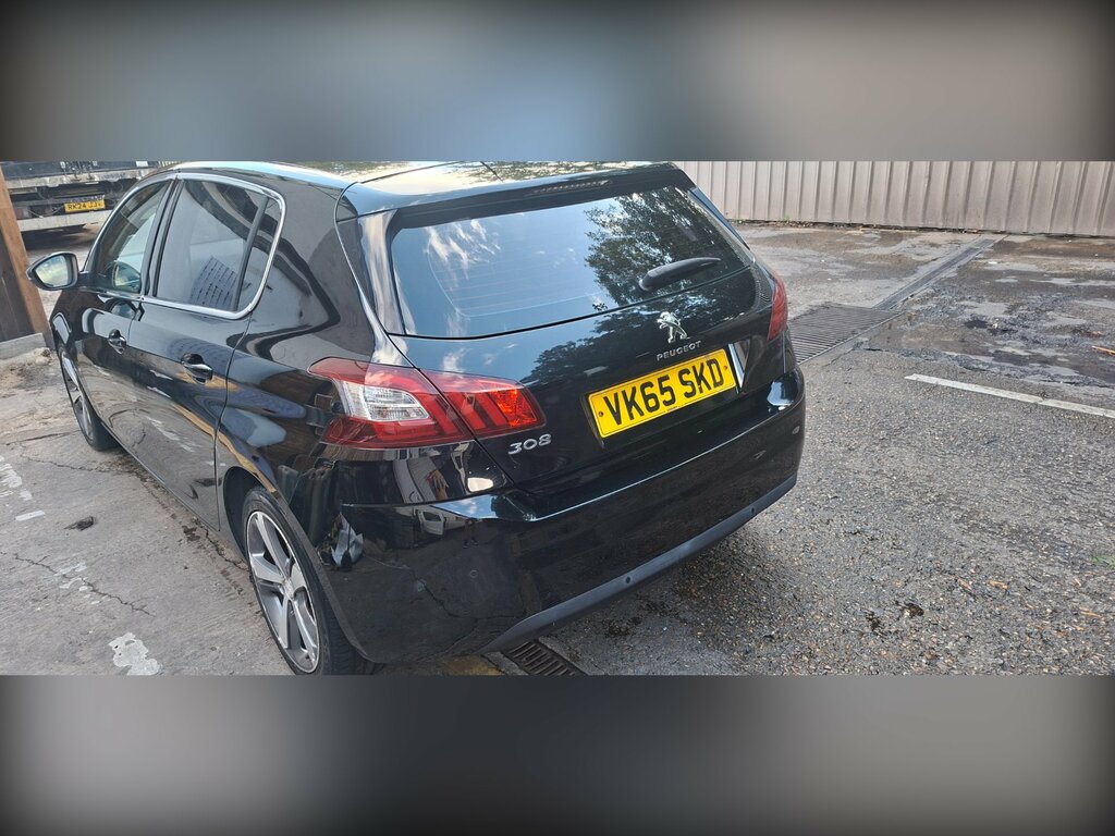 Peugeot 308 1.2 Puretech Allure Hatchback Eu Black #3