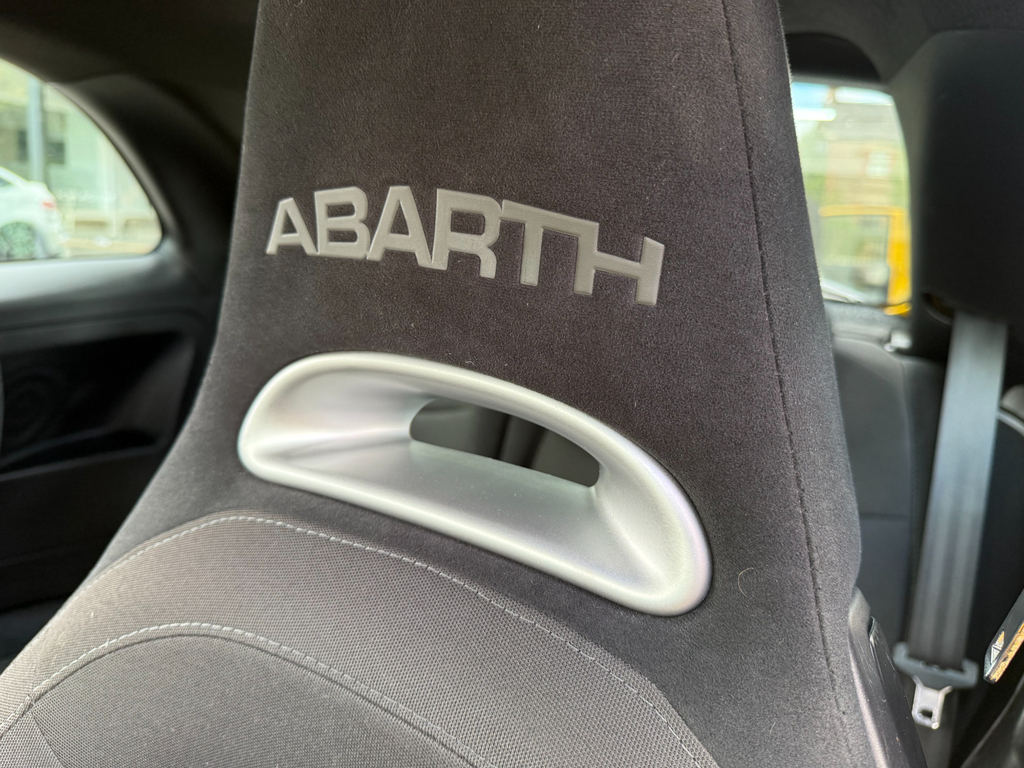 Abarth 595 1.4 T-jet 145 17 Alloys Nav Red #17
