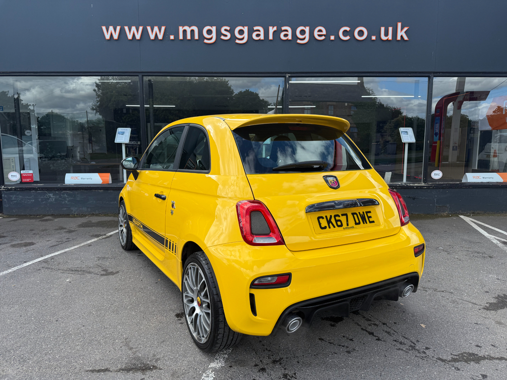Abarth 595 1.4 T-jet Hatchback Euro 6 145 Yellow
