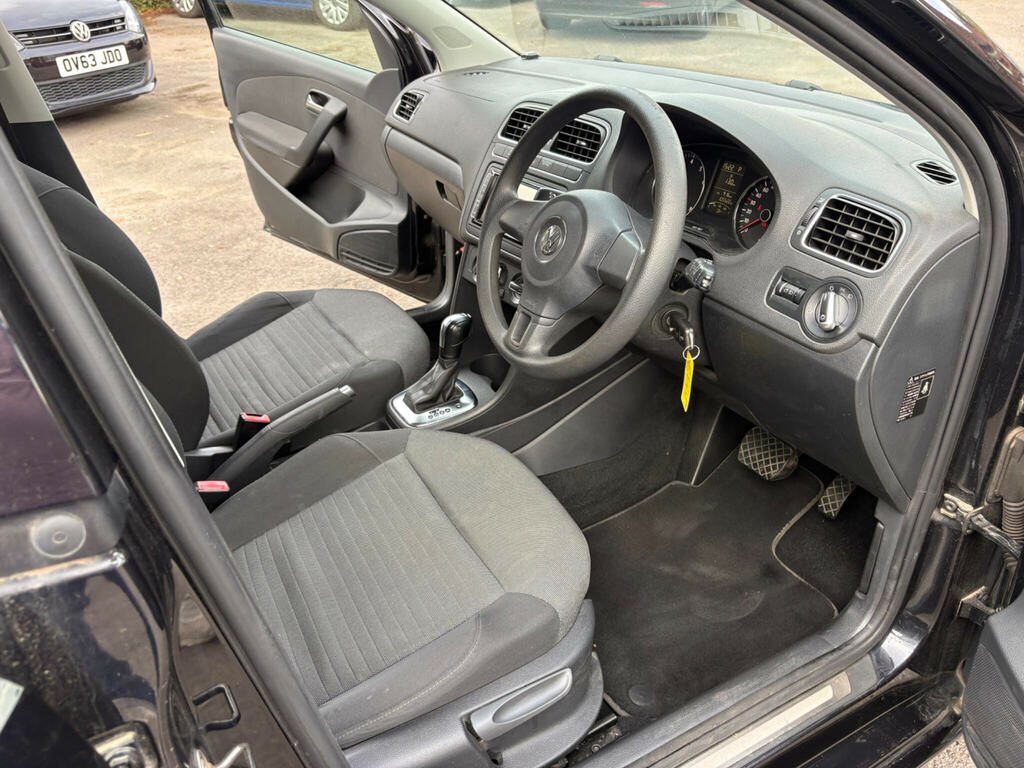 Volkswagen Polo Hatchback White #9