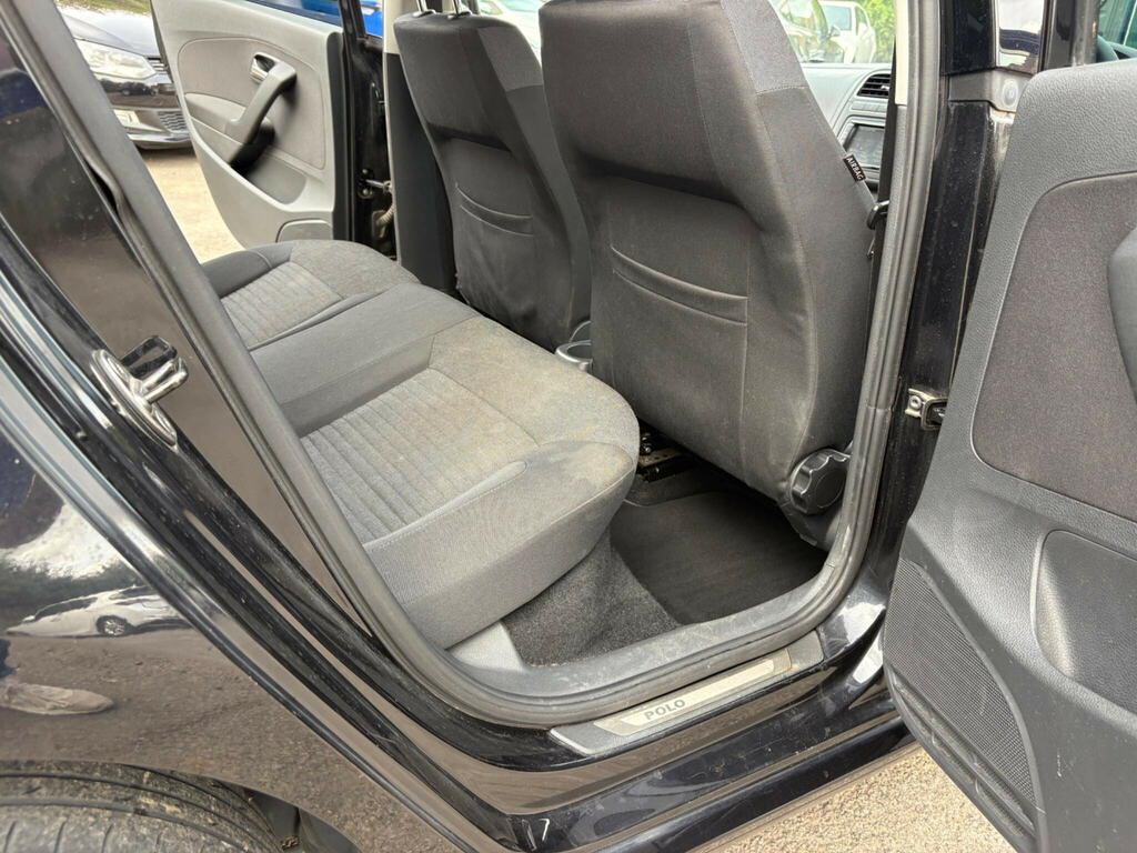 Volkswagen Polo Hatchback White #14