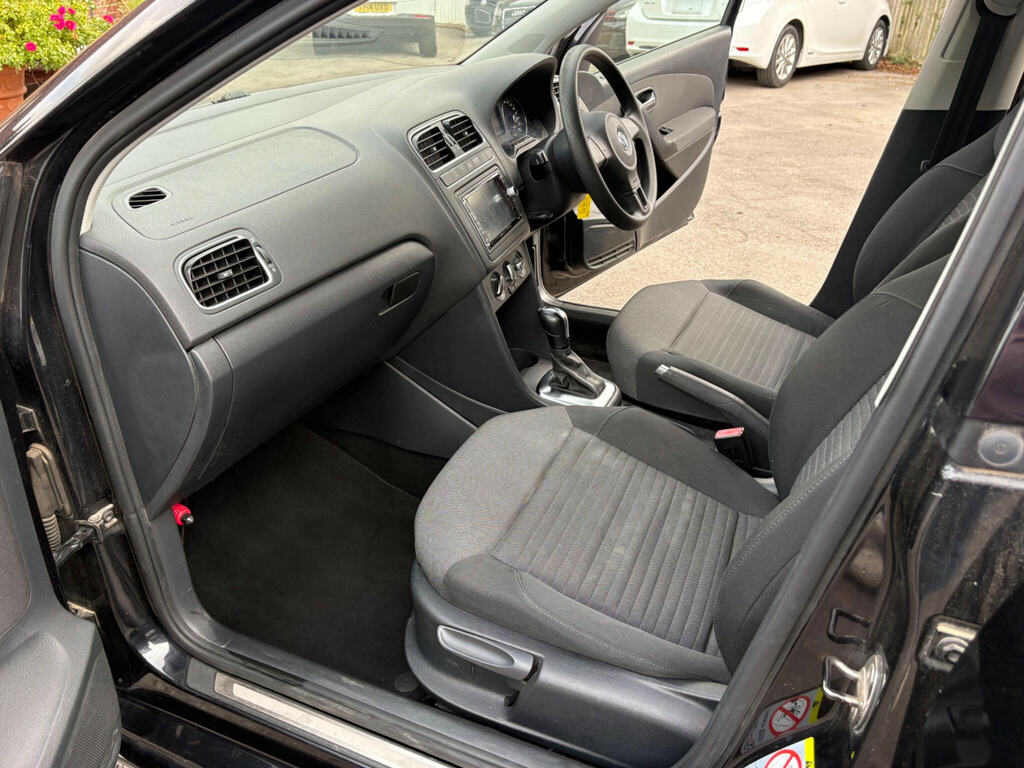Volkswagen Polo Hatchback White #7