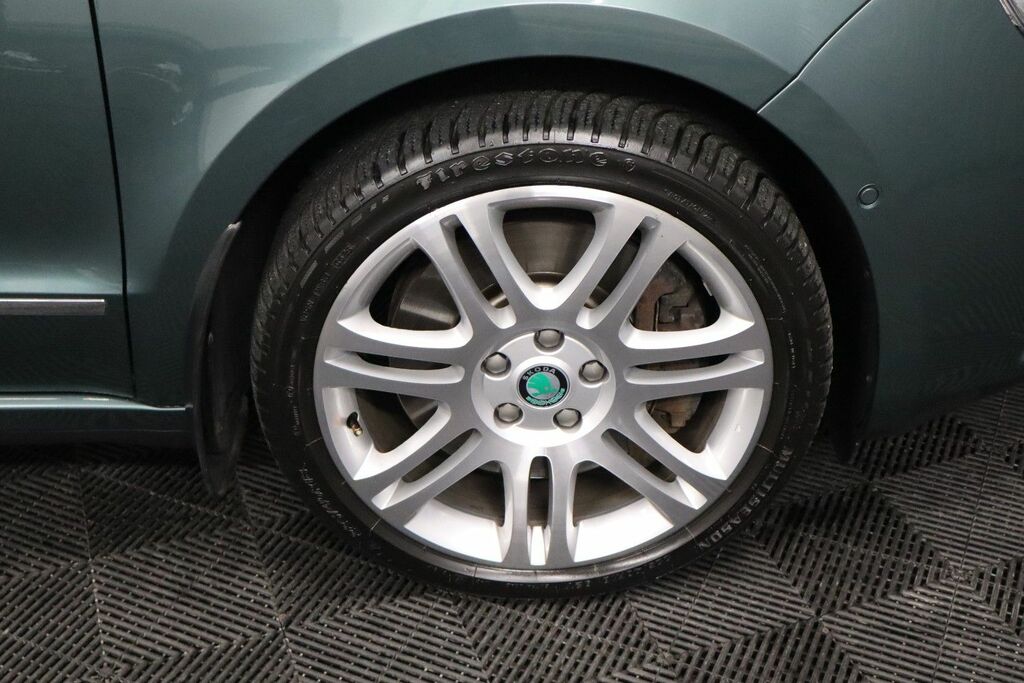 Skoda Superb Hatchback Purple #10