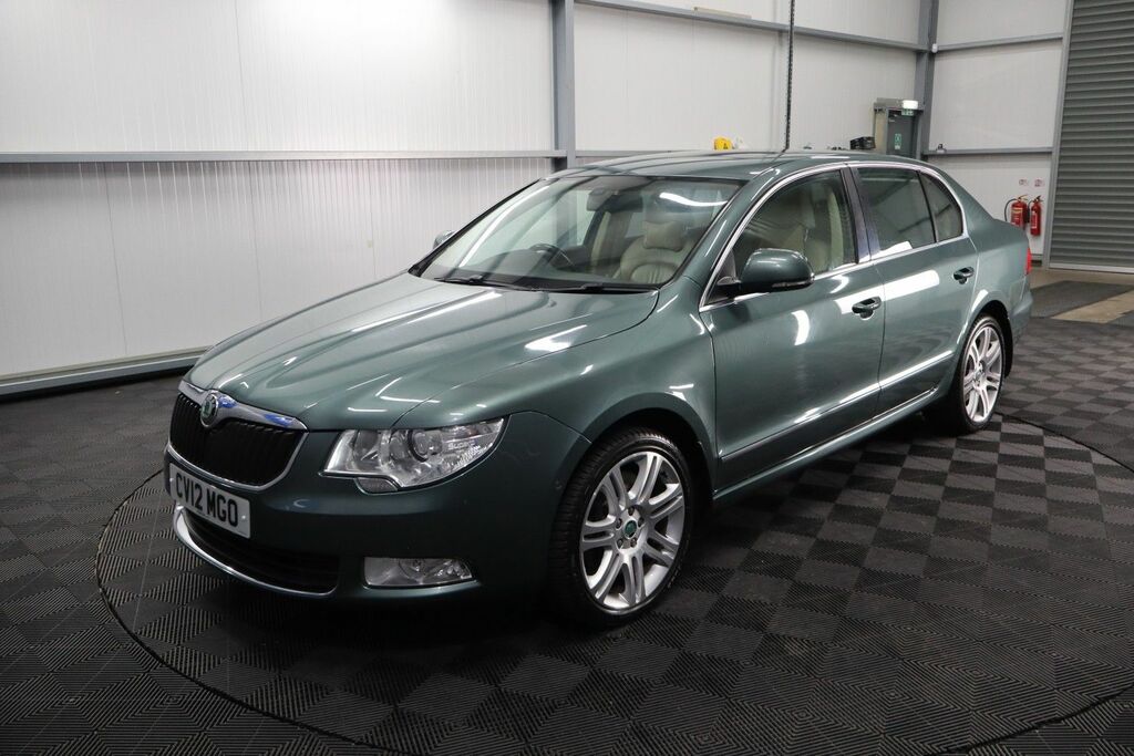 Skoda Superb Hatchback Purple #13