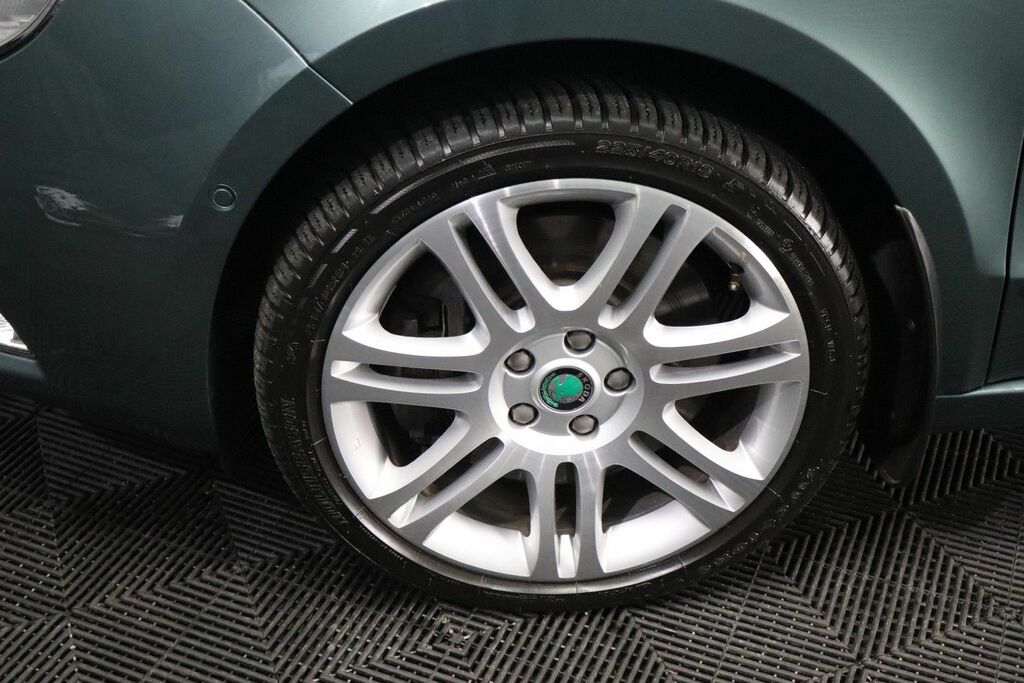 Skoda Superb Hatchback Purple #11