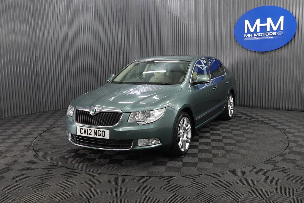 Skoda Superb V6 Elegance Hatchback Green #3