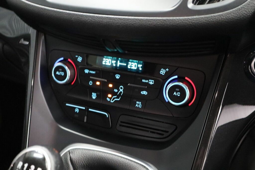 Ford Kuga 1.5 Ecoboost St-line 2Wd Silver #25
