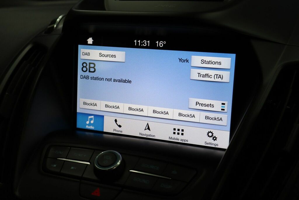 Ford Kuga 1.5 Ecoboost St-line 2Wd Silver #27