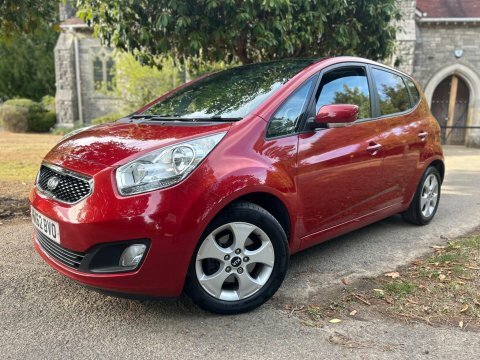 Kia Venga Mpv Blue #7