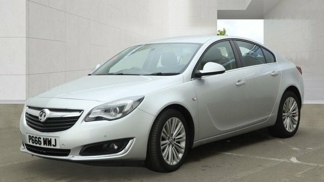 Vauxhall Insignia 1.4I Turbo Design Nav Hatchback Silver #2