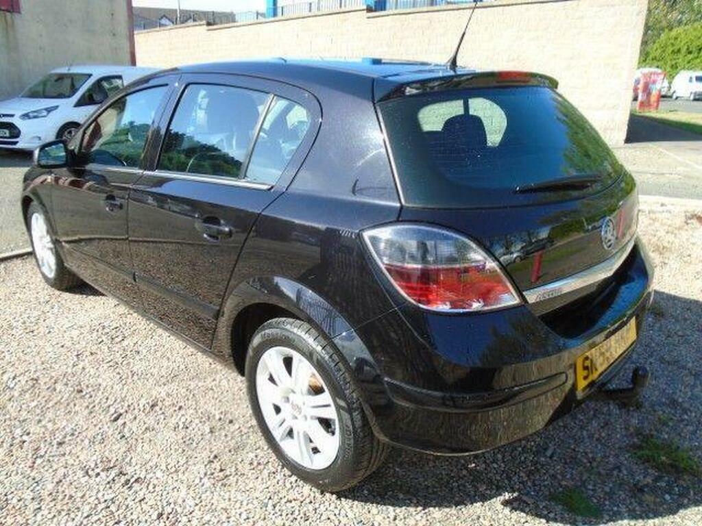 Vauxhall Astra 16V Sri Euro 5 Red #4