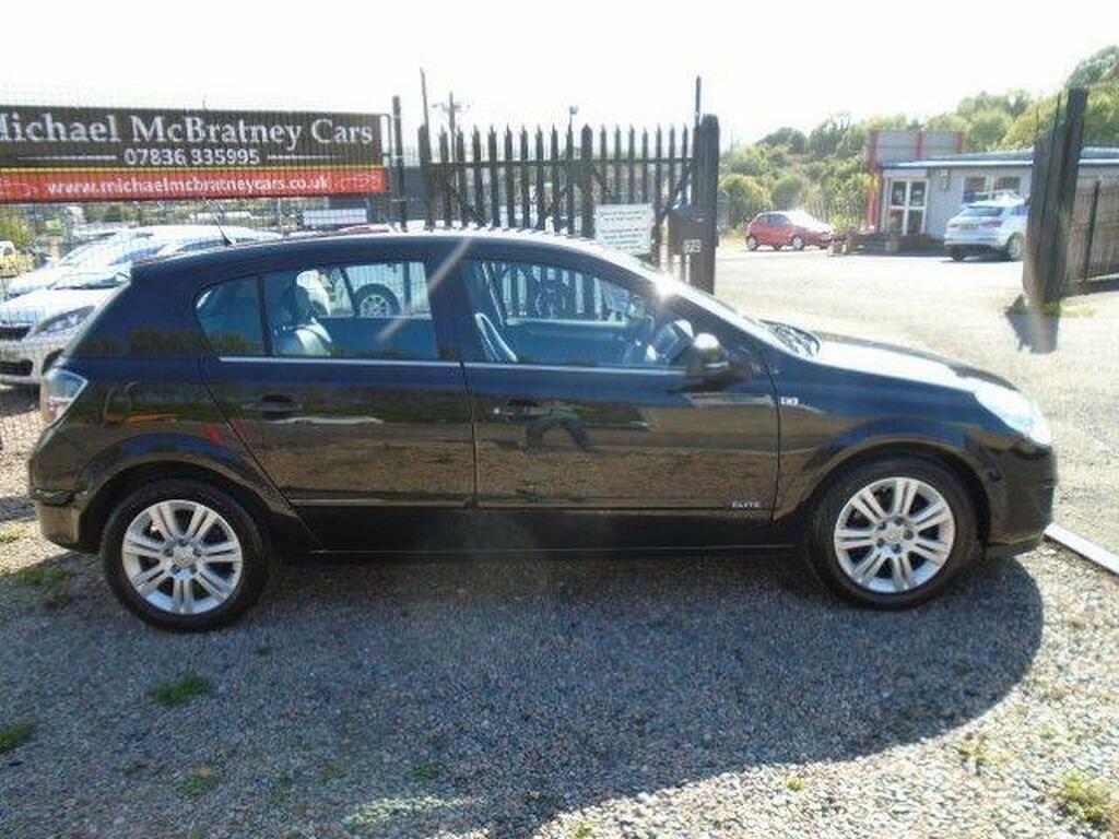 Vauxhall Astra 16V Sri Euro 5 Red #8