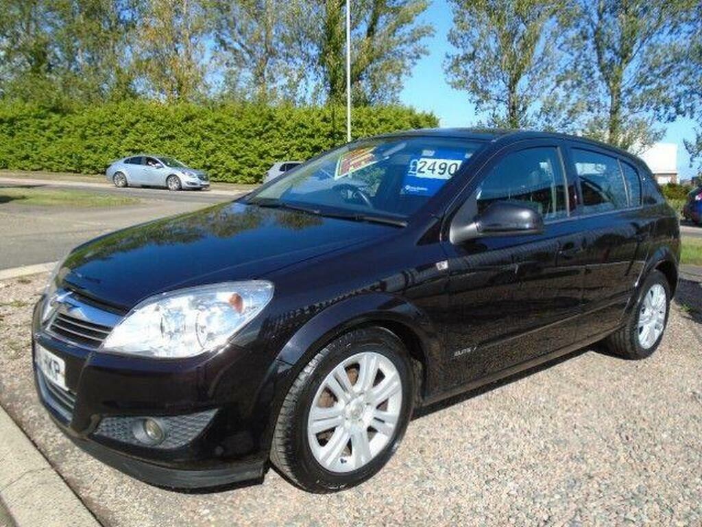 Vauxhall Astra 16V Sri Euro 5 Red #3