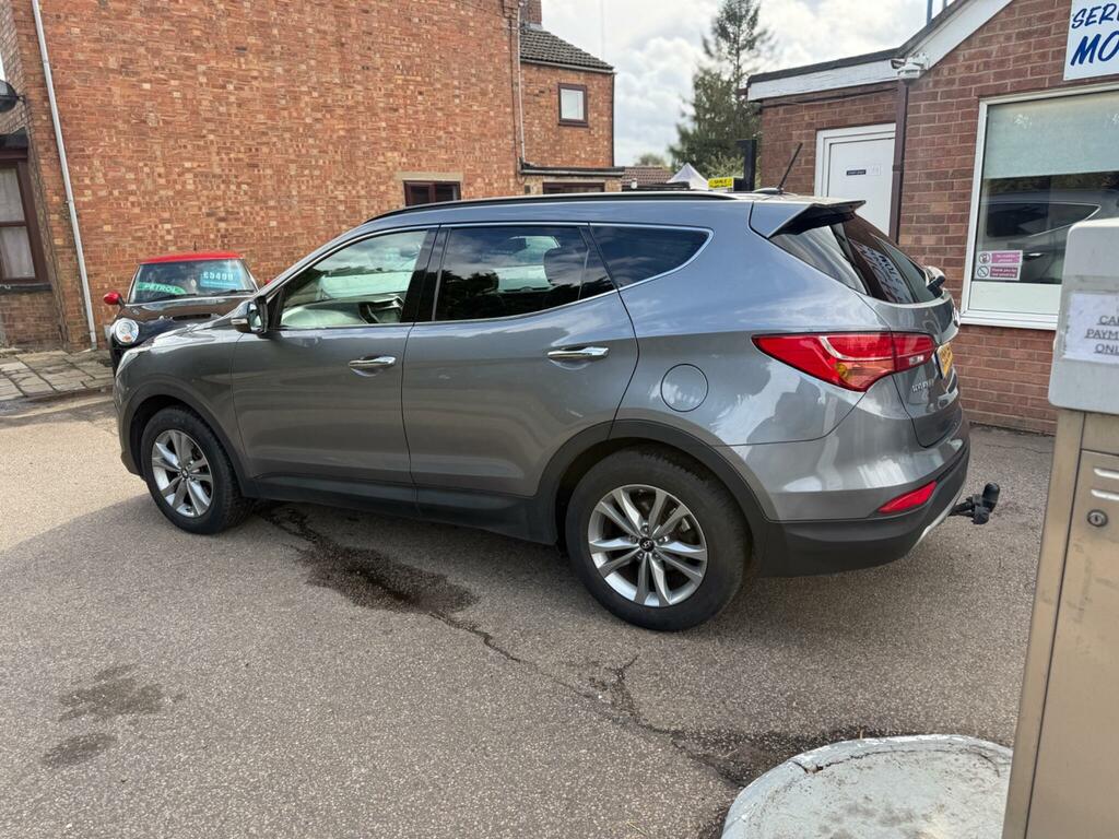 Hyundai Santa Fe  White #13