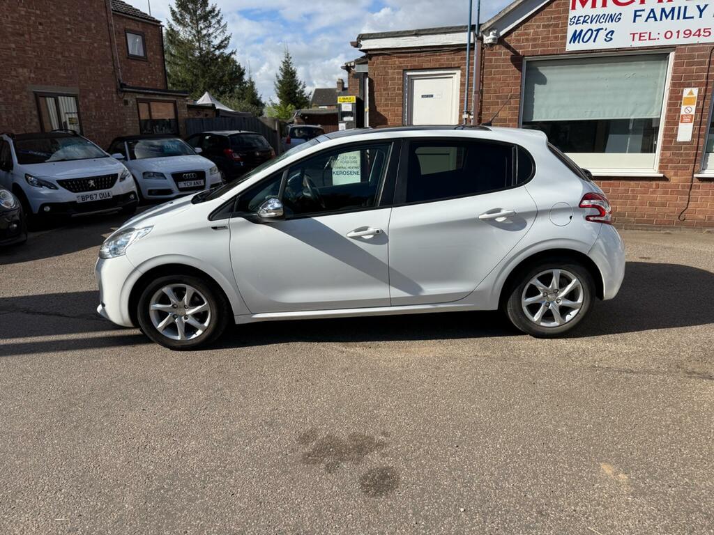 Peugeot 208 Ss Gt Line White #14