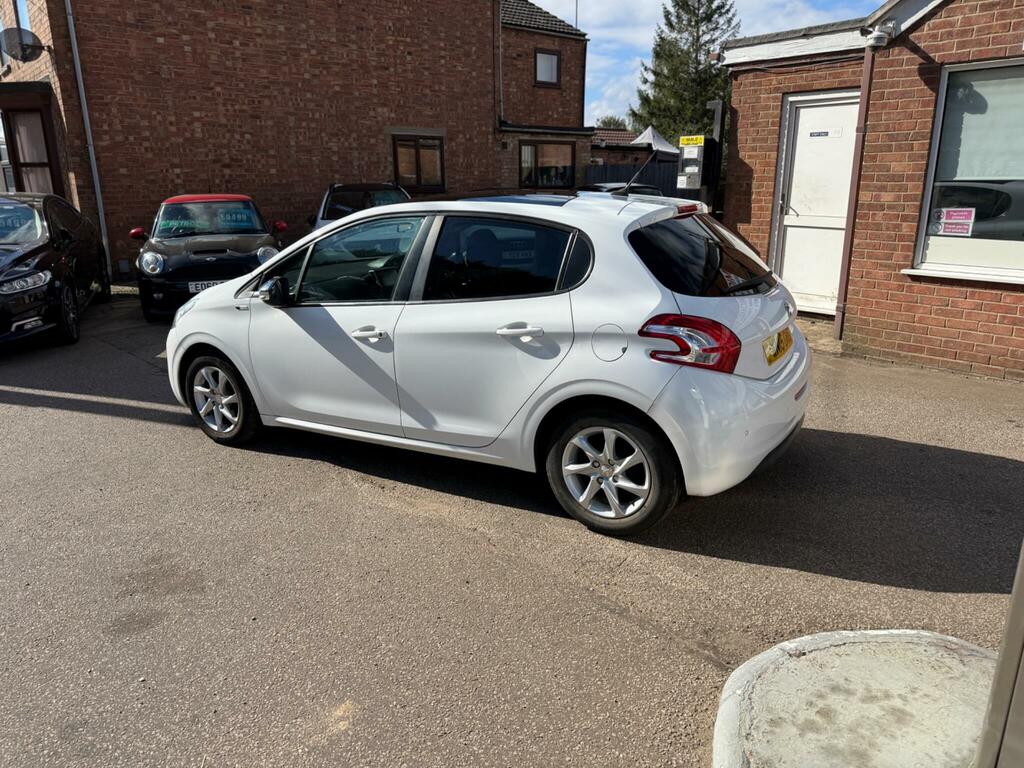 Peugeot 208 Ss Gt Line White #13