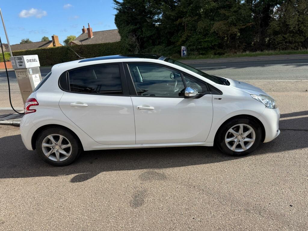 Peugeot 208 Ss Gt Line White #10