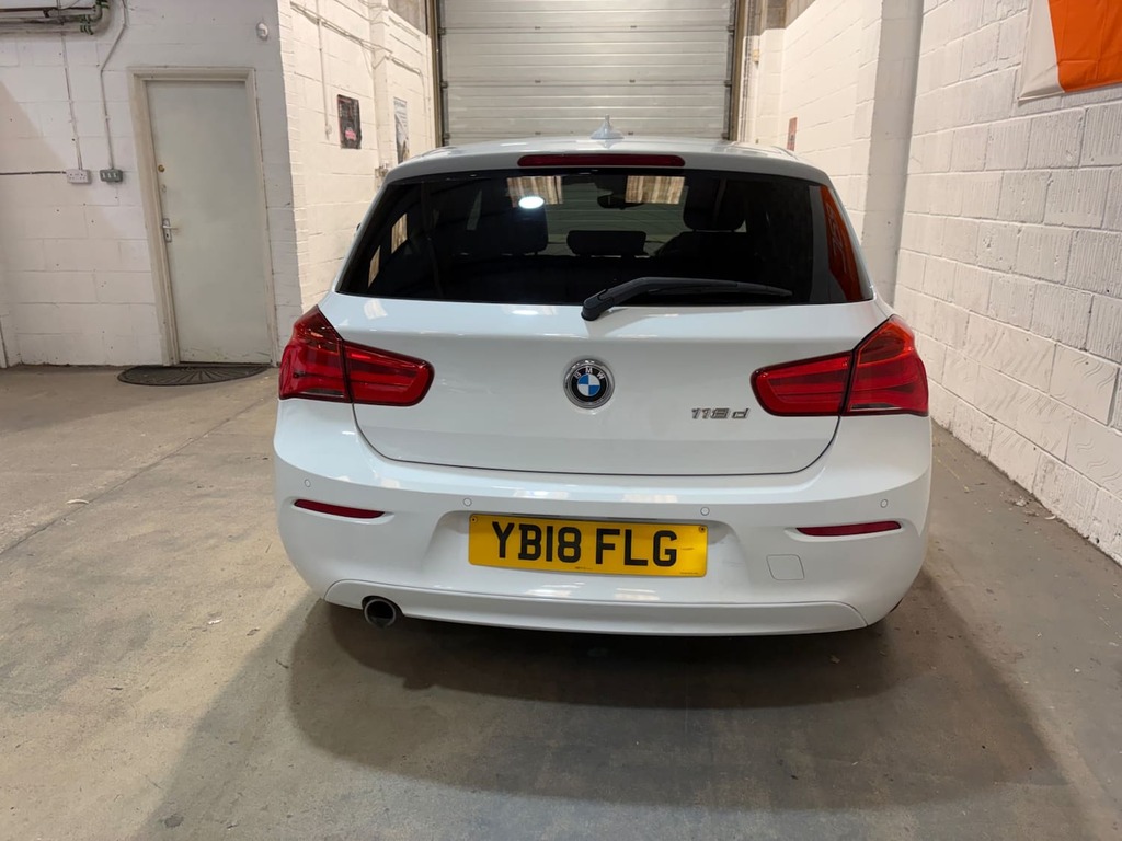 BMW 1 Series 118D Se Navservotronic Step YB18FLG White #4