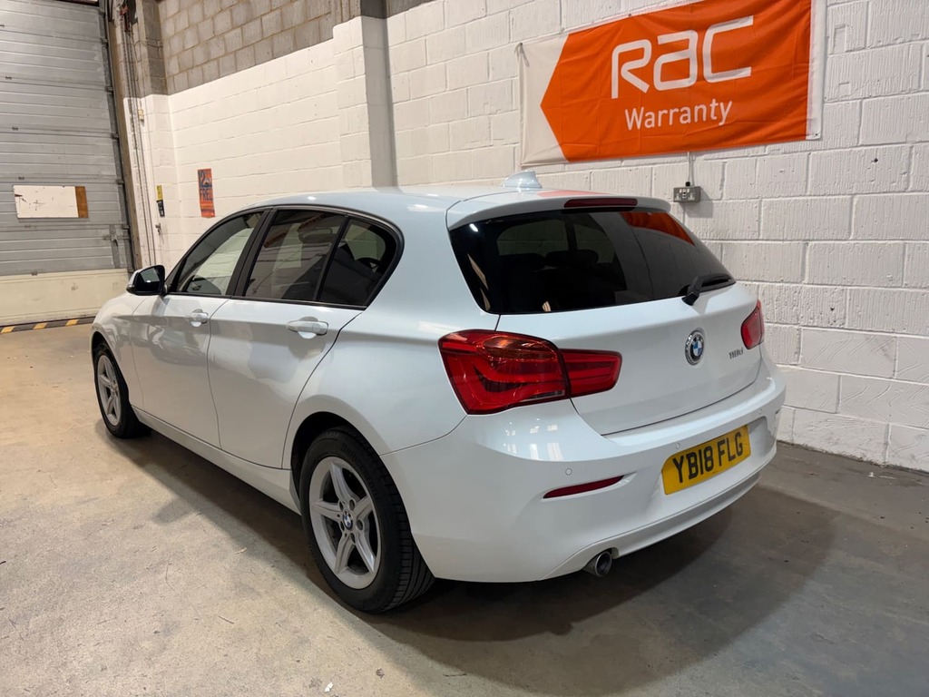 BMW 1 Series 118D Se Navservotronic Step YB18FLG White #3