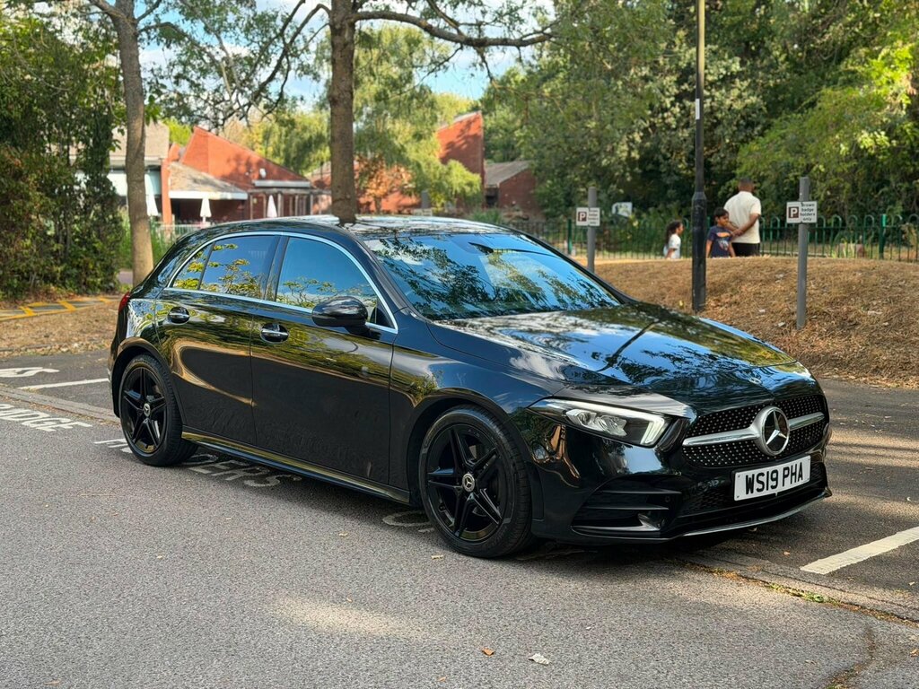 Mercedes-Benz A Class 1.5 A180d Amg Line Premium 7G-dct Euro 6 Ss 5 Black