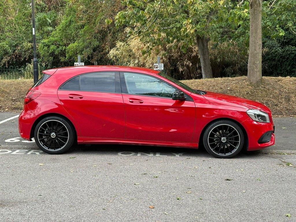 Mercedes-Benz A Class 1.6 A200 Amg Line Premium 7G-dct Euro 6 Ss Red #3