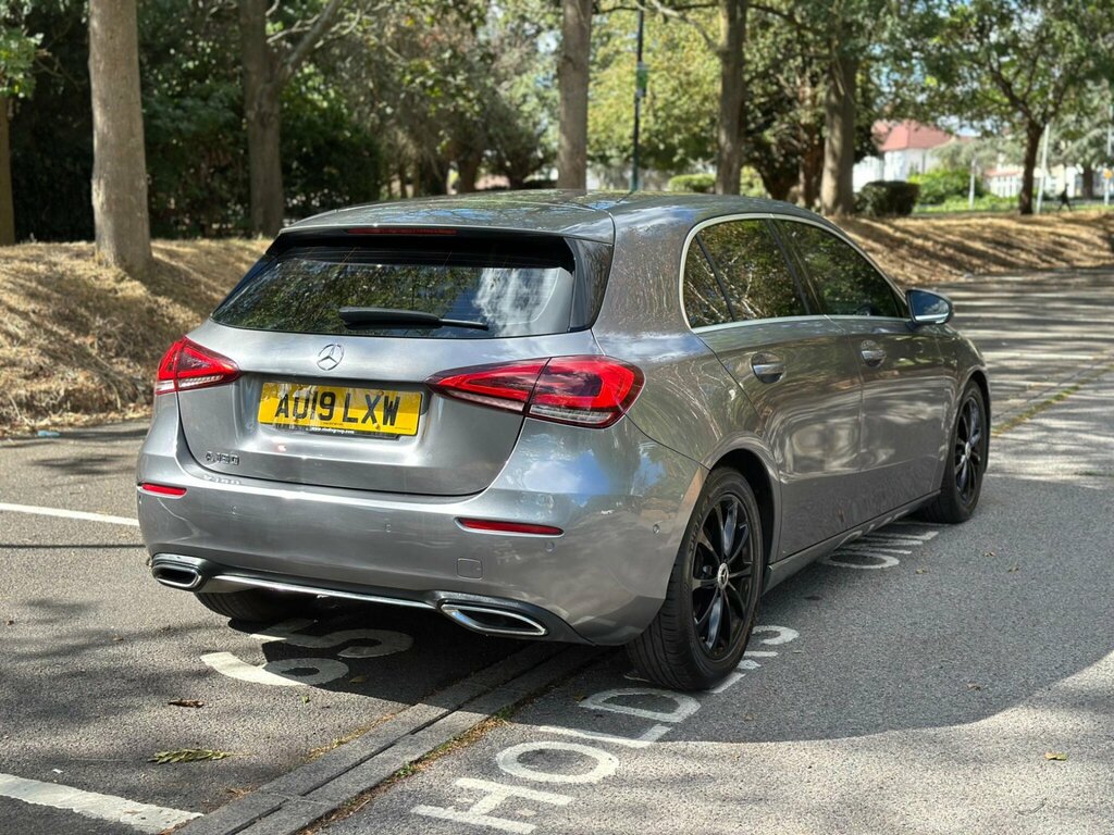 Mercedes-Benz A Class 1.3 A180 Sport Executive 7G-dct Euro 6 Ss Grey #4
