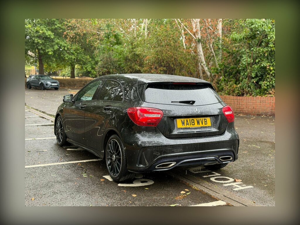 Mercedes-Benz A Class 1.6 A180 Amg Line Premium 7G-dct Euro 6 Ss Black #6
