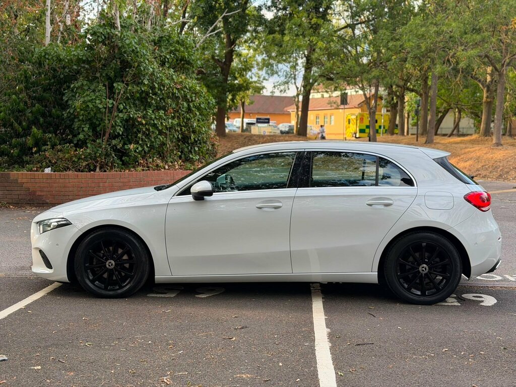 Mercedes-Benz A Class 1.5 A180d Sport Executive 7G-dct Euro 6 Ss White #6