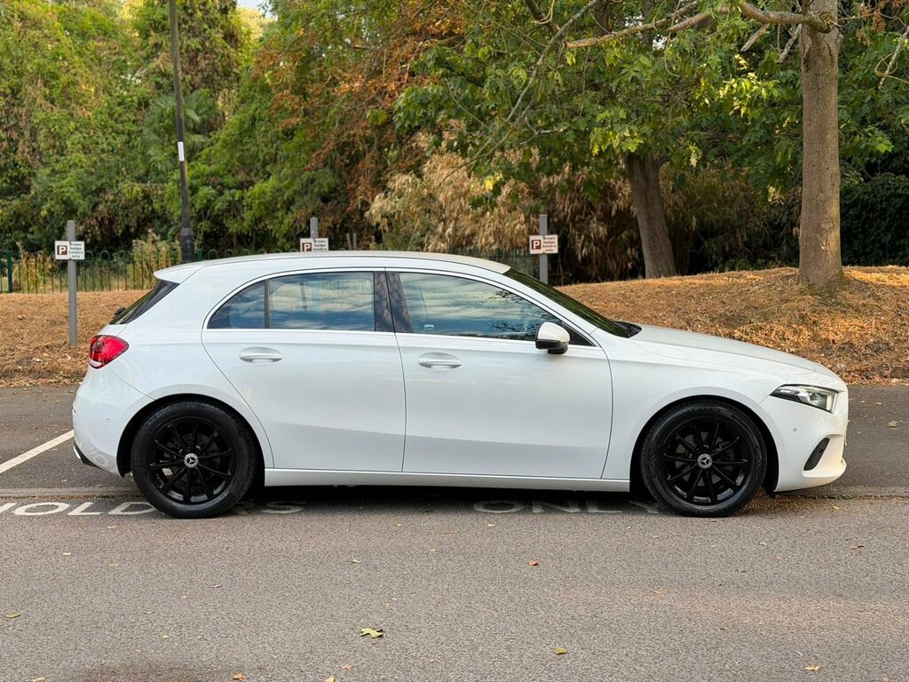 Mercedes-Benz A Class 1.5 A180d Sport Executive 7G-dct Euro 6 Ss White #3