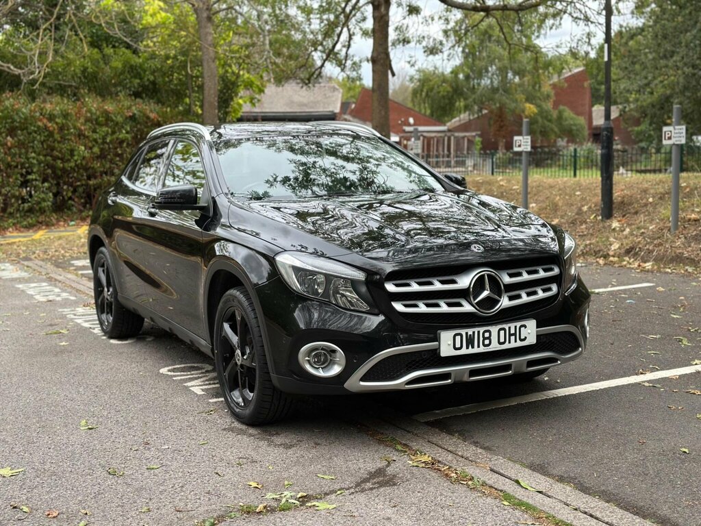 Mercedes-Benz GLA Class Suv White #10