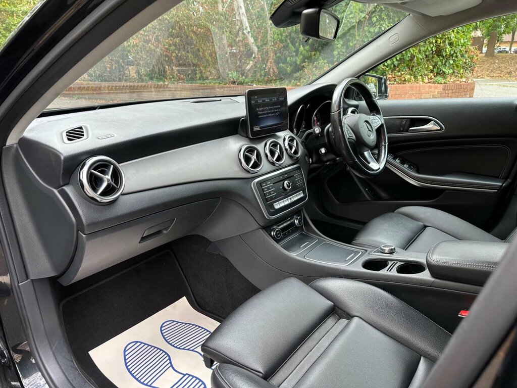 Mercedes-Benz GLA Class Suv White #14