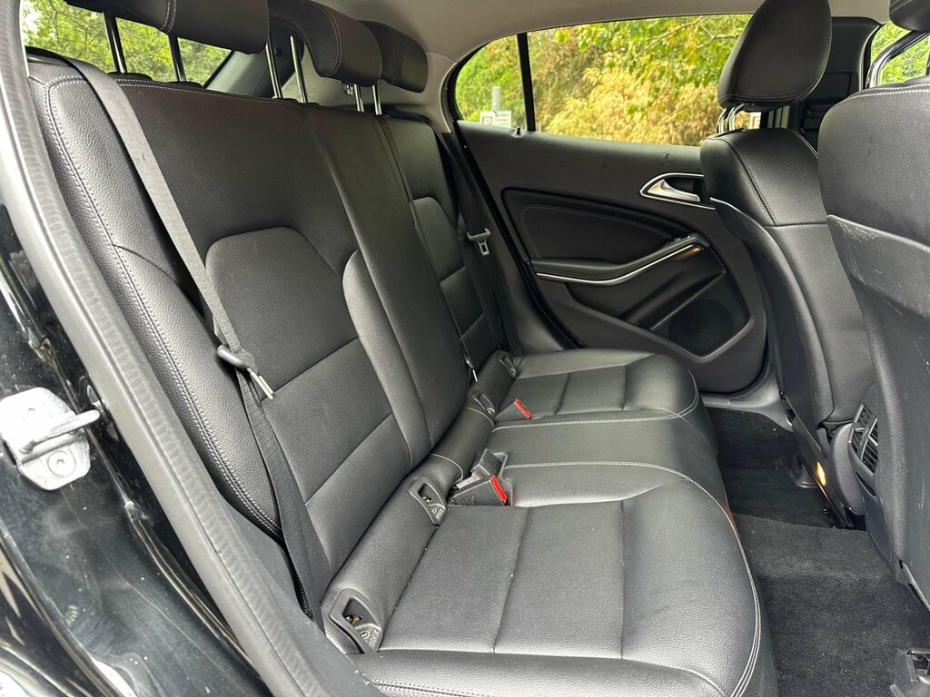 Mercedes-Benz GLA Class Suv White #17