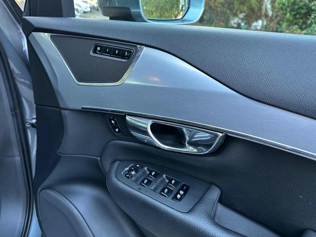 Volvo XC90 D5 Powerpulse R-design Blue #26