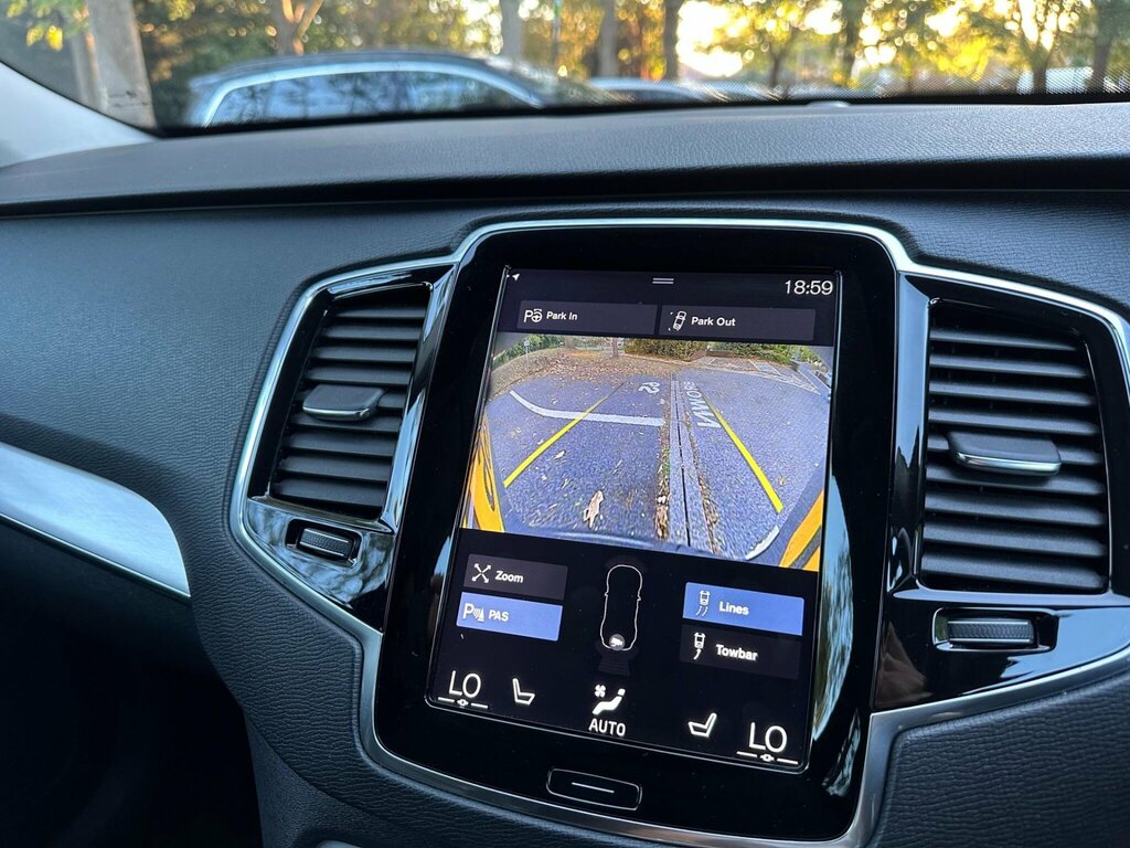 Volvo XC90 D5 Powerpulse R-design Blue #28