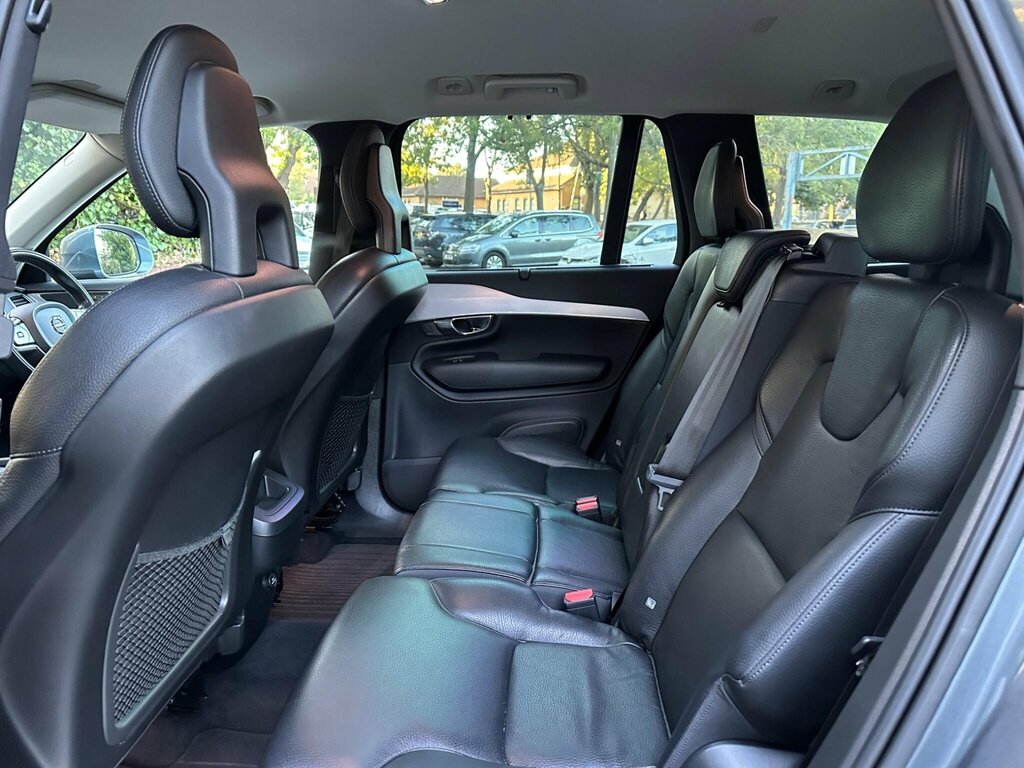 Volvo XC90 D5 Powerpulse R-design Blue #18