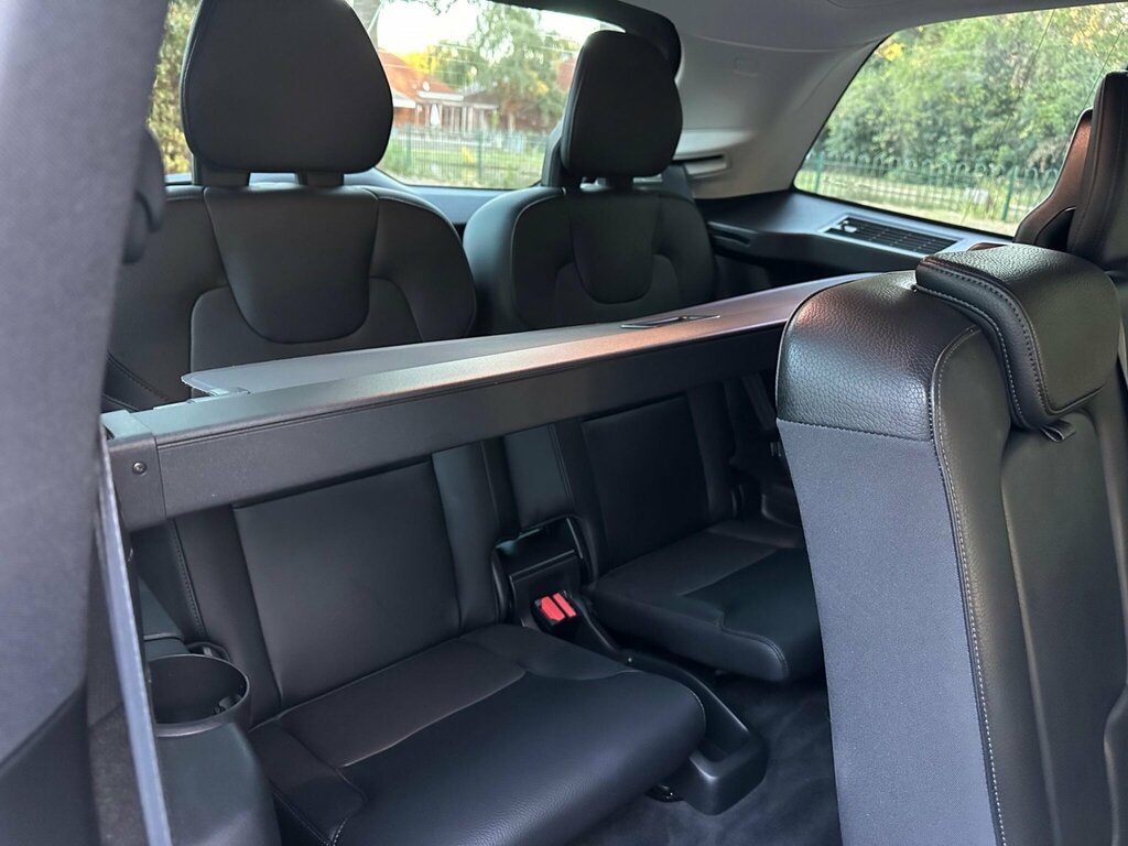 Volvo XC90 D5 Powerpulse R-design Blue #21
