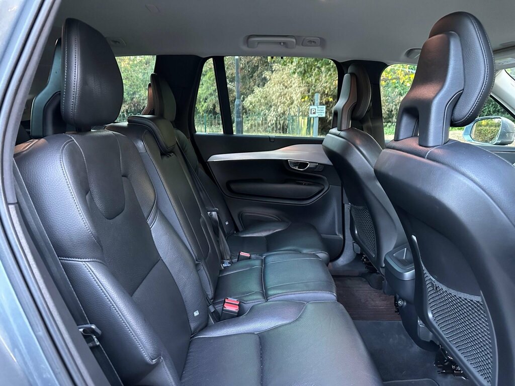 Volvo XC90 D5 Powerpulse R-design Blue #20