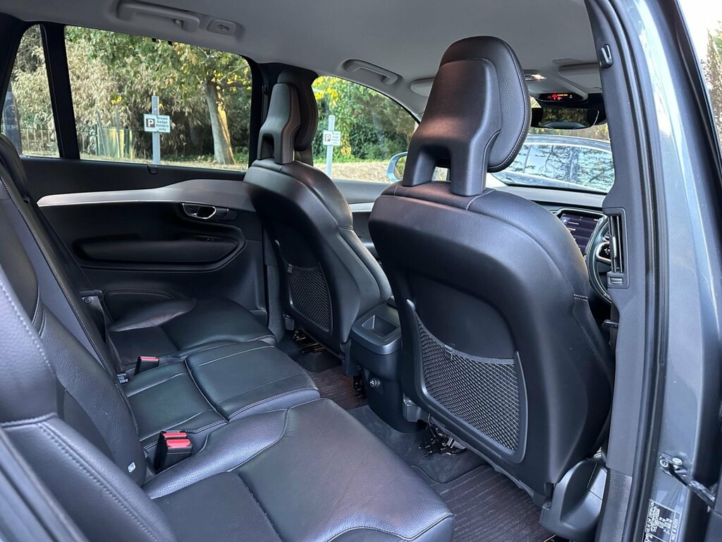 Volvo XC90 D5 Powerpulse R-design Blue #19