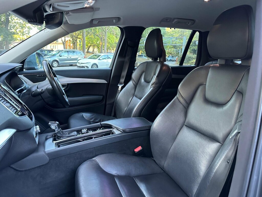 Volvo XC90 D5 Powerpulse R-design Blue #16