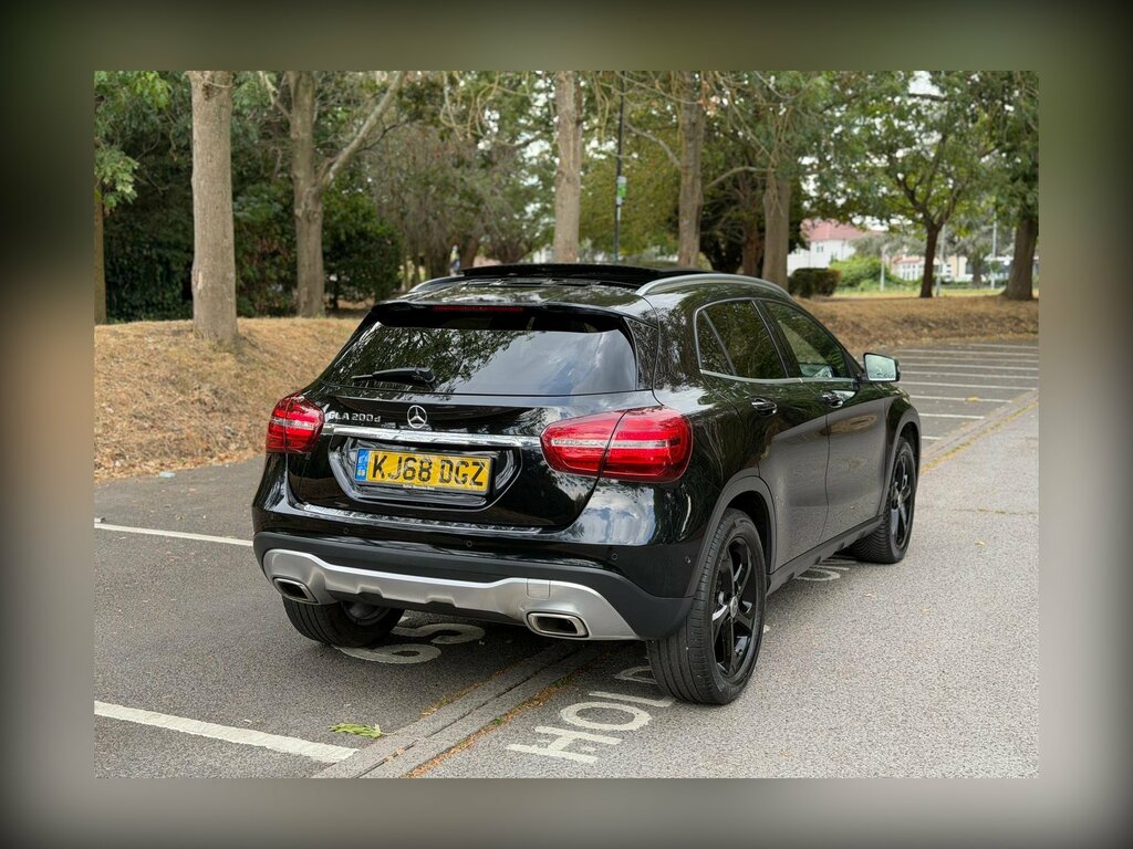 Mercedes-Benz GLA Class 2.1 Gla200d Sport Premium Plus 7G-dct Euro 6 S Black #4