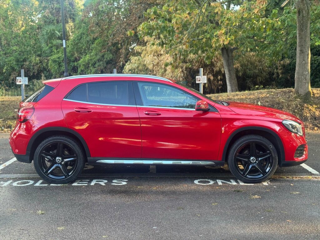 Mercedes-Benz GLA Class 1.6 Gla180 Amg Line Edition 7G-dct Euro 6 Ss Red #3