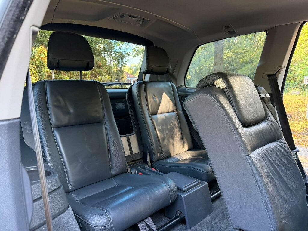 Volvo XC90 2.4L Se Lux Silver #30