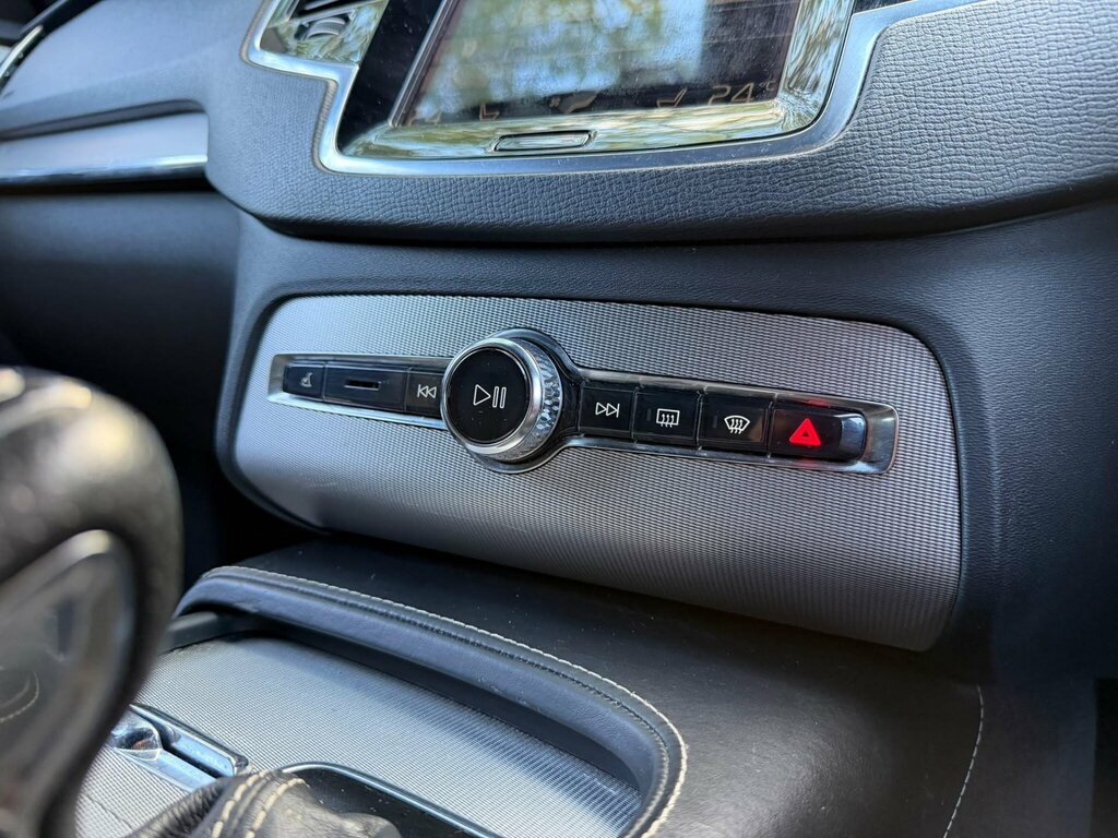 Volvo XC90 Xc90 Momentum D5 Awd Grey #34