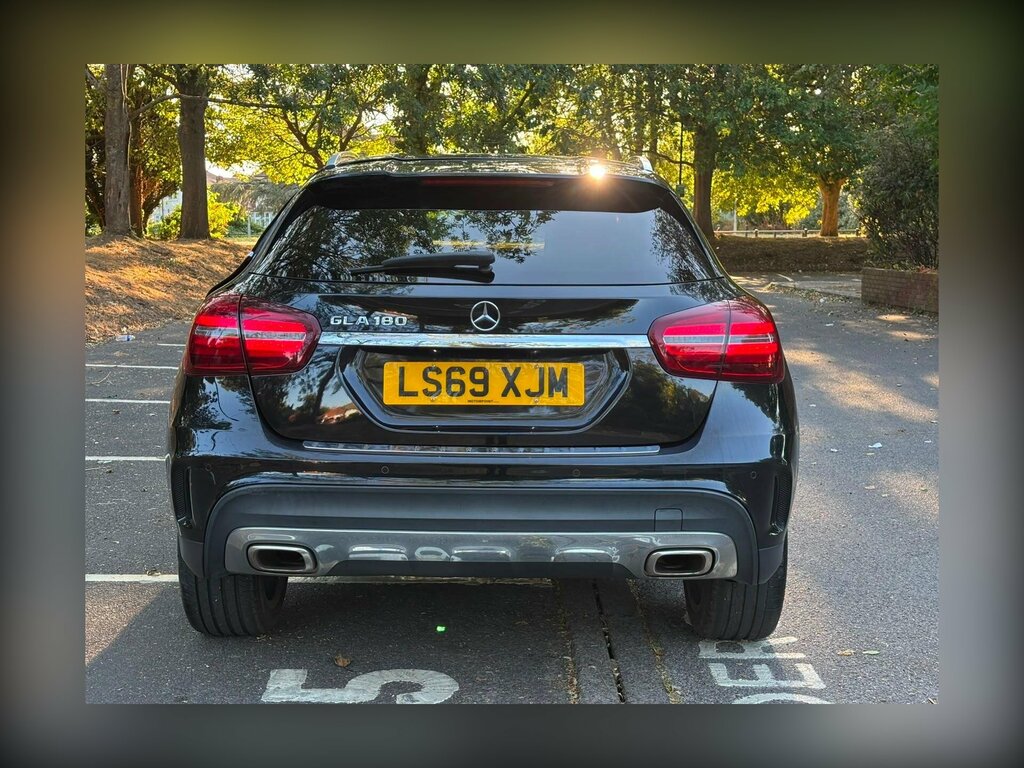 Mercedes-Benz GLA Class 1.6 Gla180 Amg Line Edition 7G-dct Euro 6 Ss Black #5