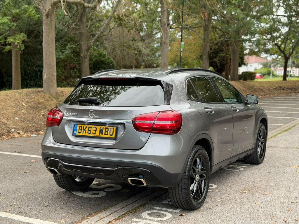 Mercedes-Benz GLA Class 1.6 Gla180 Urban Edition 7G-dct Euro 6 Ss Grey #4