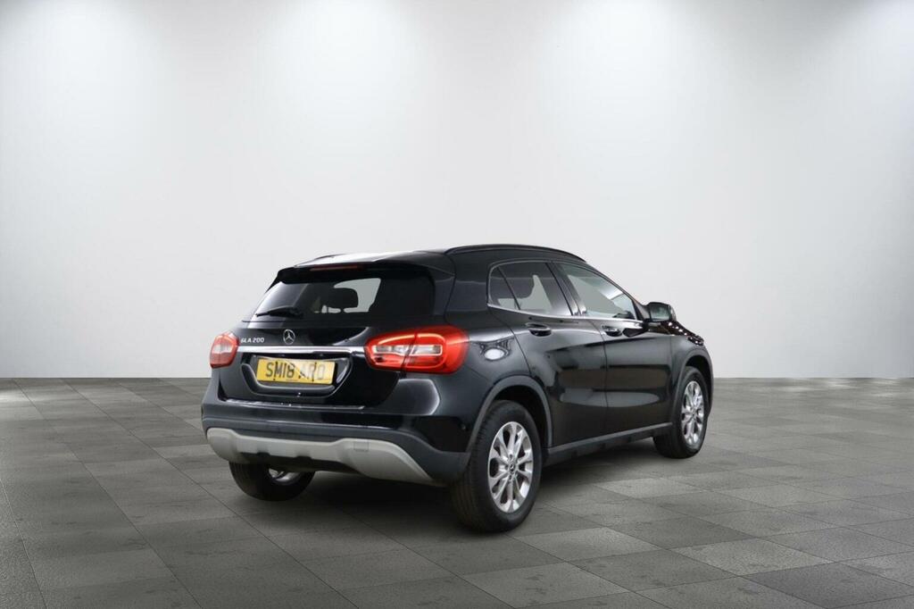 Mercedes-Benz GLA Class 1.6 Gla200 Se Executive Euro 6 Ss Black #4
