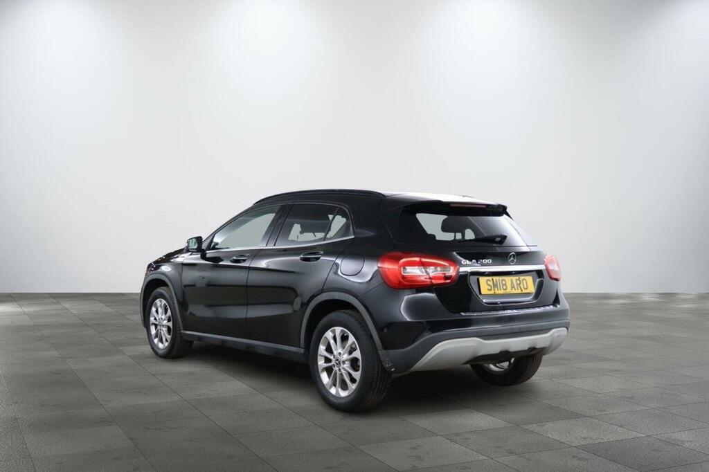 Mercedes-Benz GLA Class 1.6 Gla200 Se Executive Euro 6 Ss Black #3