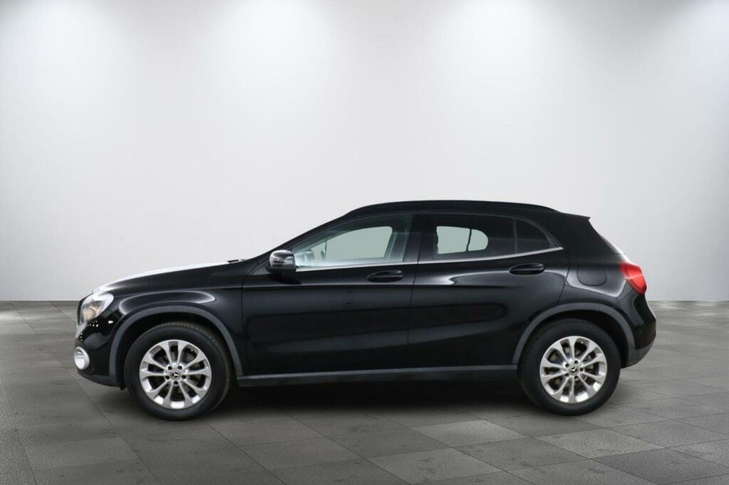 Mercedes-Benz GLA Class 1.6 Gla200 Se Executive Euro 6 Ss Black #6