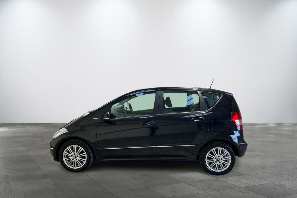 Mercedes-Benz A Class 1.5 A160 Blueefficiency Elegance Se Black #6