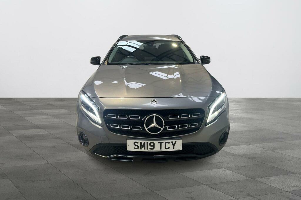 Mercedes-Benz GLA Class Gla 180 Urban Edition Black #8